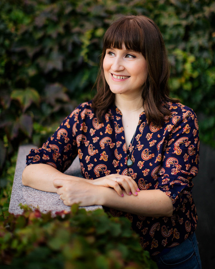 You are currently viewing Faith Erin Hicks